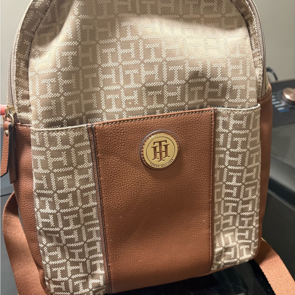 Tommy Hilfiger Brown and Tan women’s bag